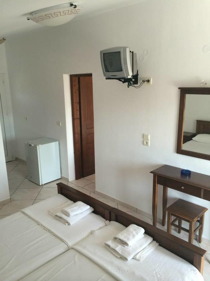 Gogas Palace Aparthotel Ammoudia Ngoại thất bức ảnh