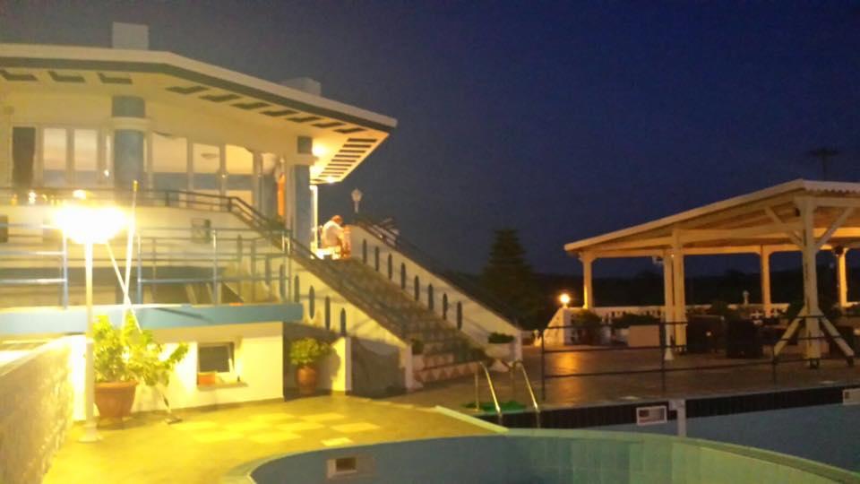 Gogas Palace Aparthotel Ammoudia Ngoại thất bức ảnh